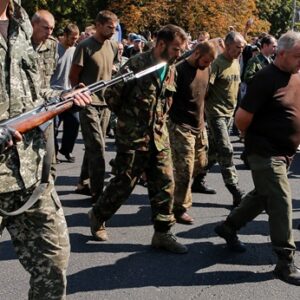 Куди звертатися, якщо у полон потрапили цивільні.